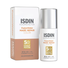 Cargar imagen en el visor de la galería, ISDIN Fusion Water Magic Age Repair SPF 50 Protector Solar Antiedad 50 ml
